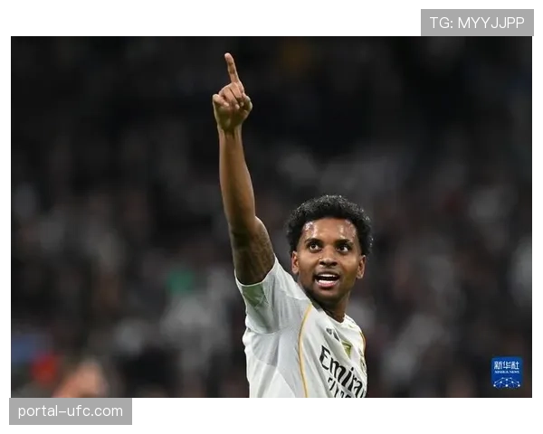 特写:维尼修斯突破后横传,罗德里戈门前一米将球打高 特写:维尼修斯突破后横传,罗德里戈门前一米将球打高